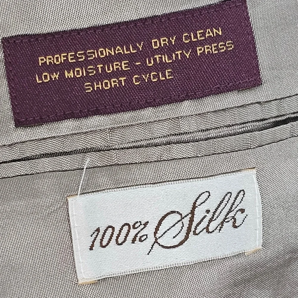 Jos A Bank 100% Silk Herringbone Blazer Sport Coat Grey White Mens 46L USA Made